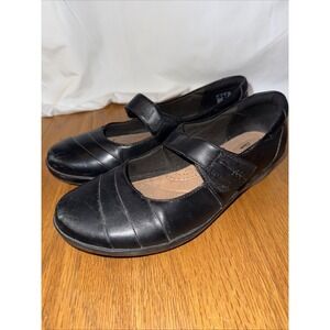 Clarks Collection Low Heel Mary Jane sz‎ 8.5 M Black Leather; Stitched Details